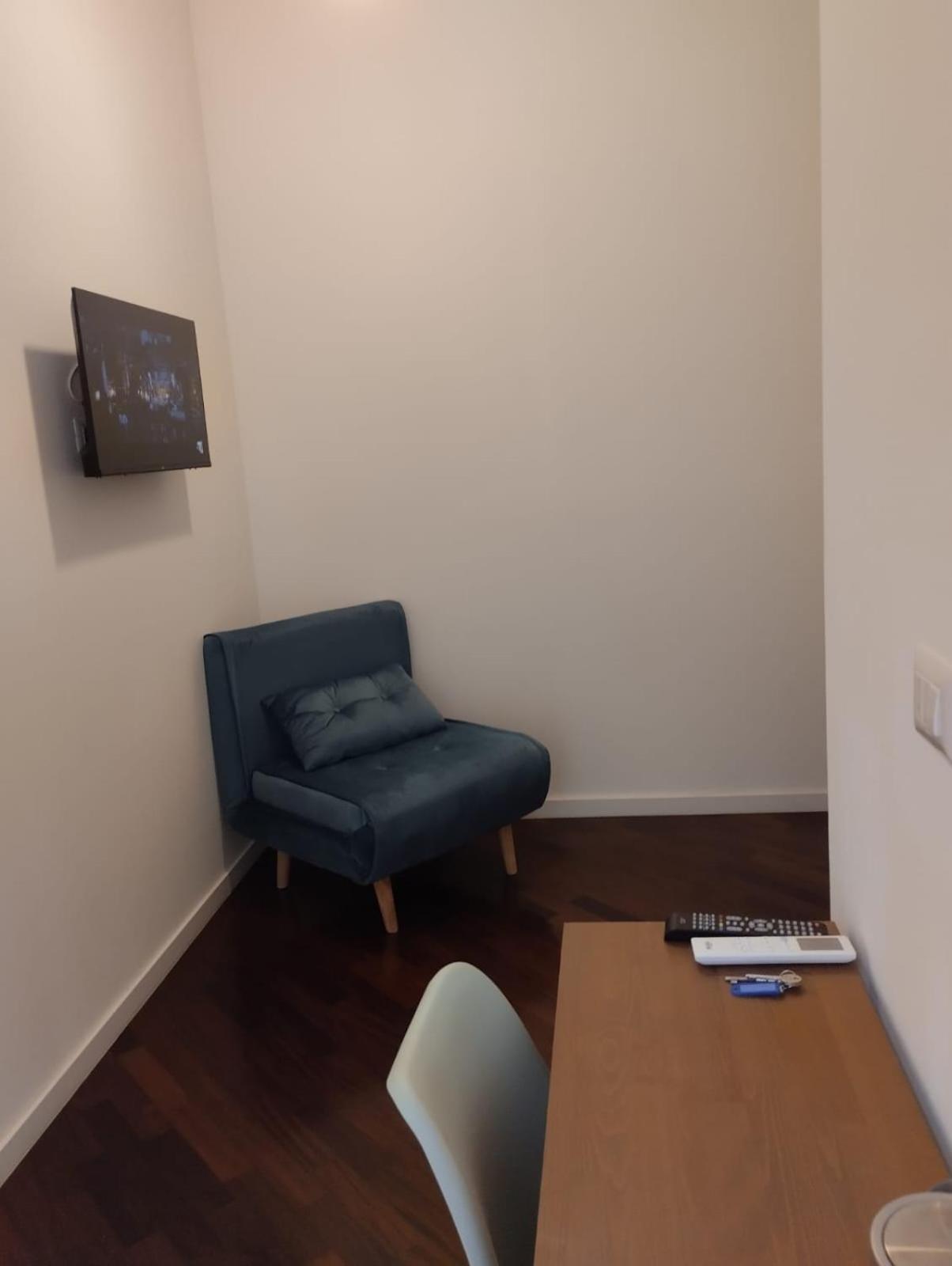 Residence E Appartamenti Cavallerizza ナポリ エクステリア 写真
