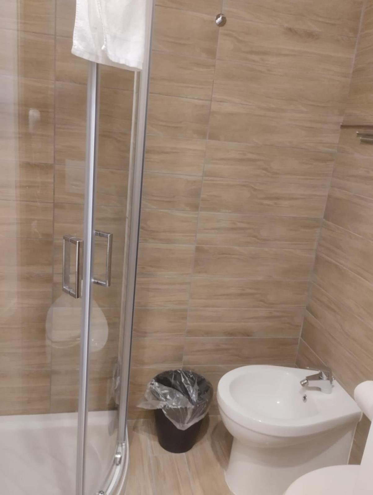 Residence E Appartamenti Cavallerizza ナポリ エクステリア 写真