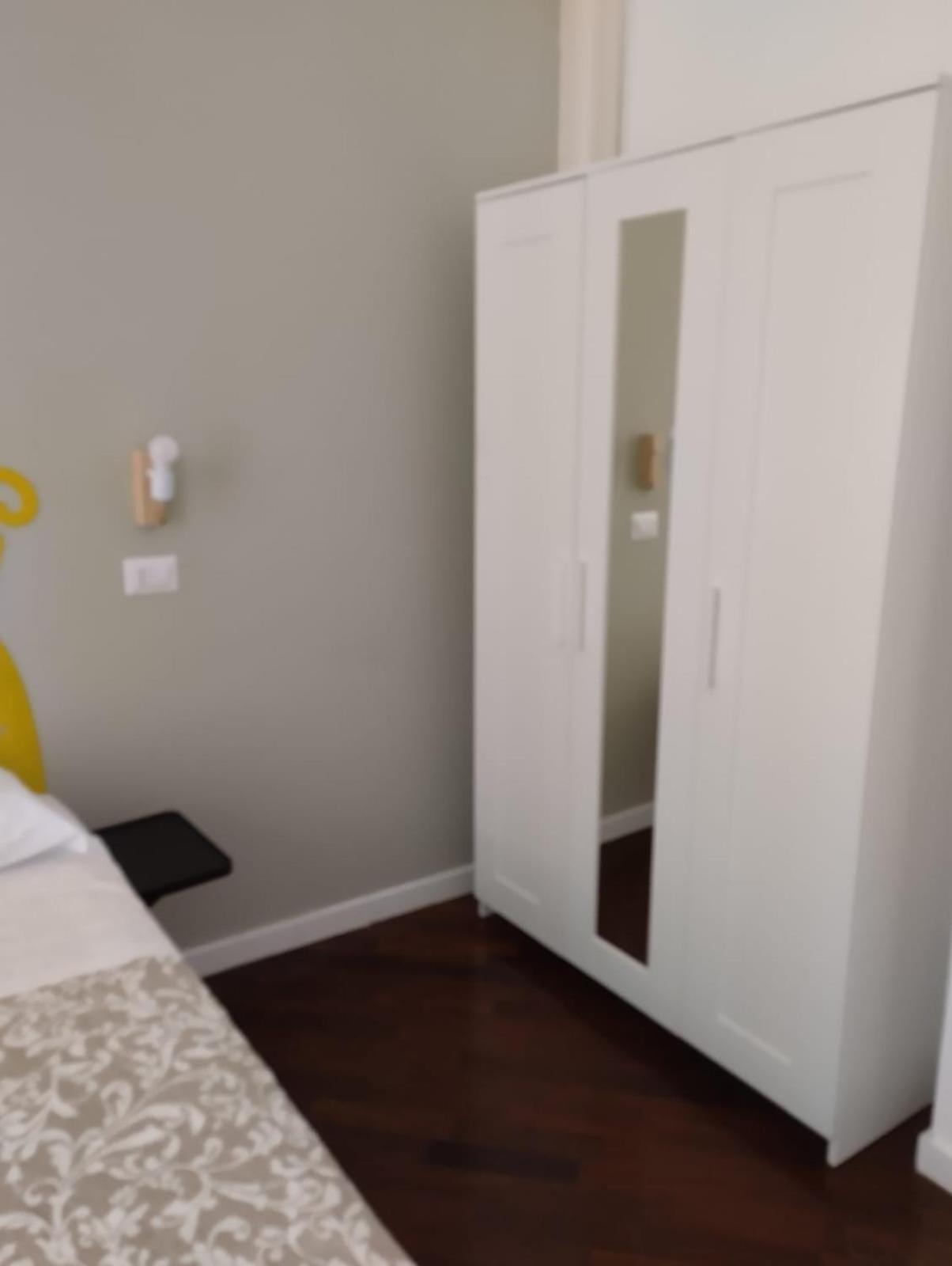 Residence E Appartamenti Cavallerizza ナポリ エクステリア 写真